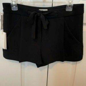 Artizia Wilfred Exergue Short